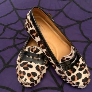 ****Bass animal print “life-like” animal fur****